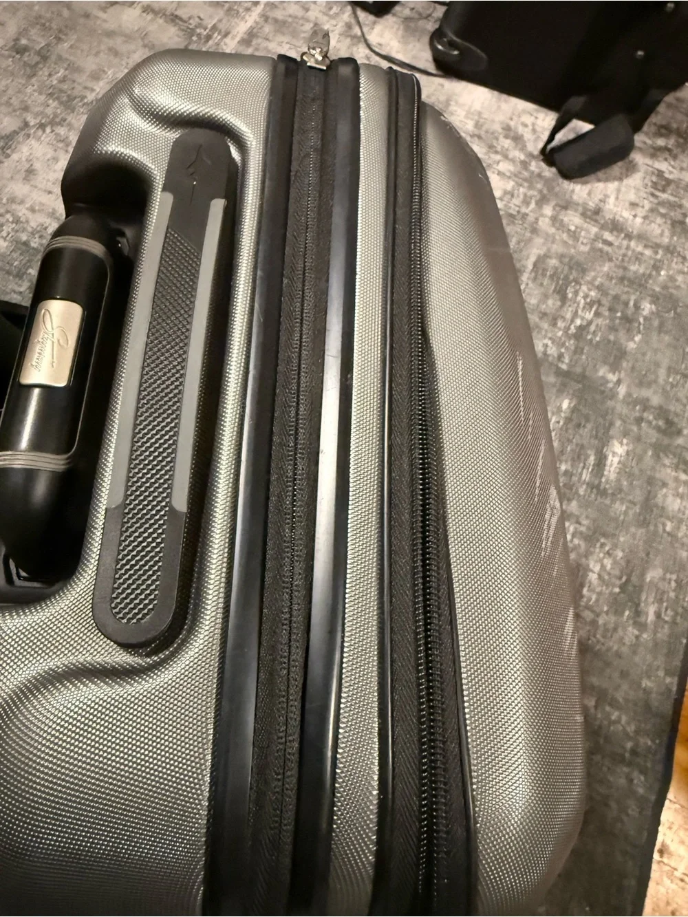 Unixes Gray Hard-Shell Spinner Carry-On Luggage from Macy’s wads $160